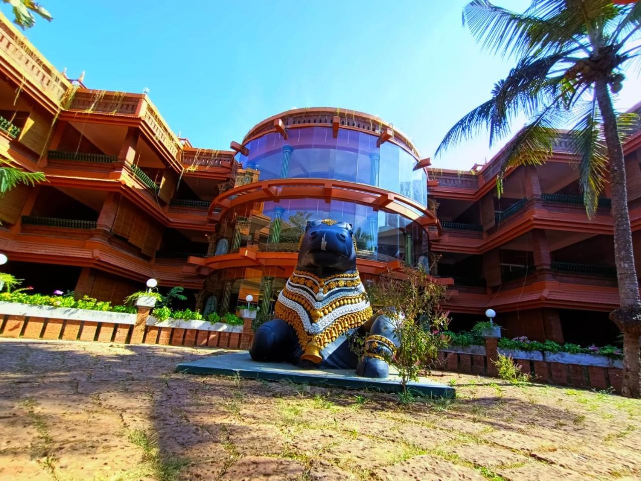 Krishna Beach Resort Kannur Esterno foto