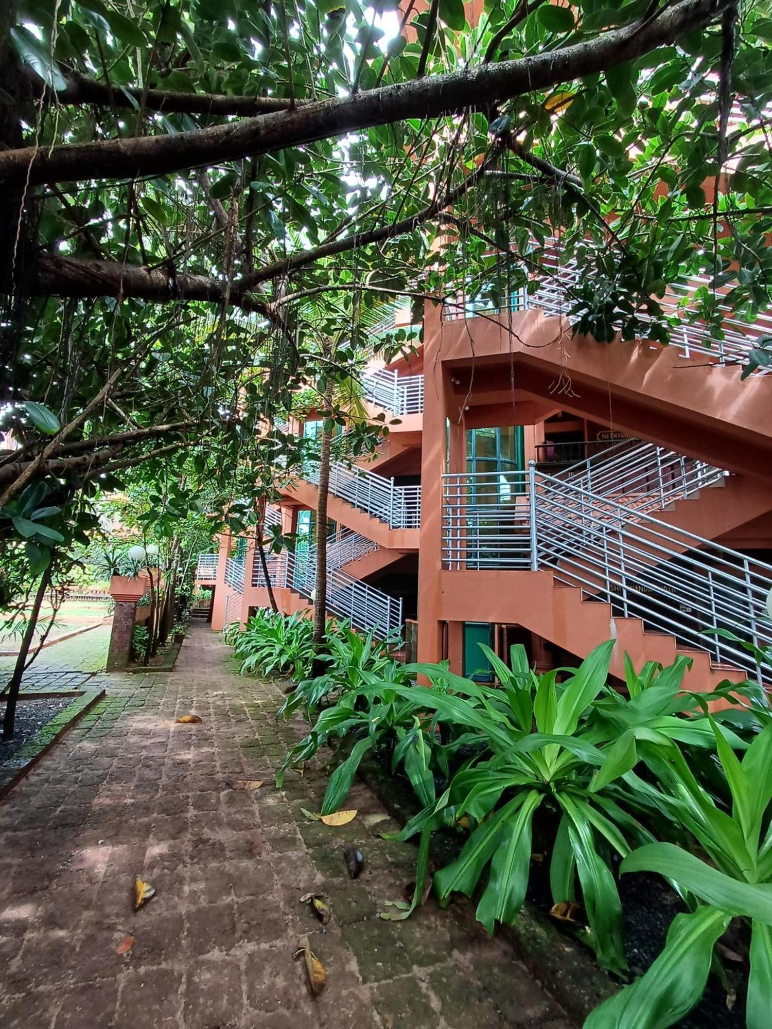 Krishna Beach Resort Kannur Esterno foto